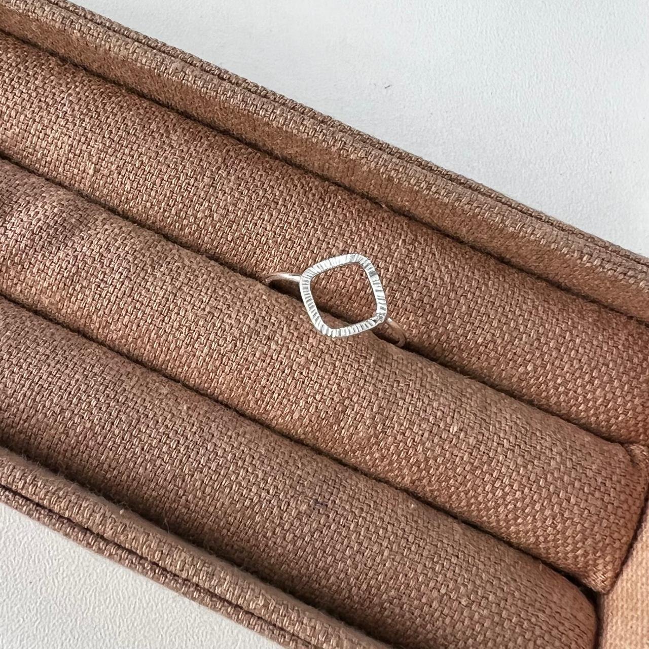 Anel Geométrico Vazado