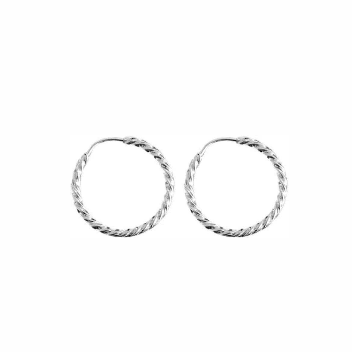 Brinco Argola Redonda Trabalhada