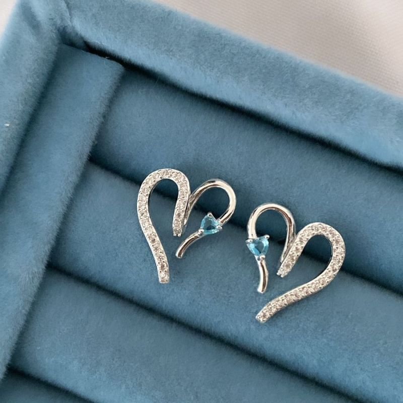 Brinco Coração Zircônia Azul + Caixinha gratis