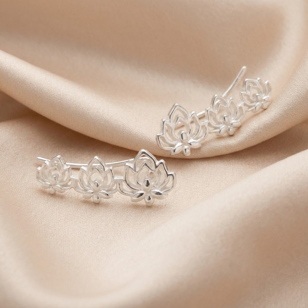 Brinco Flor de Lotus Cuff