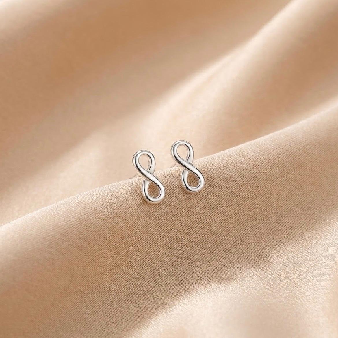 Brinco Mini Infinito